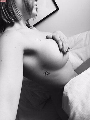 Felicia Aveklew Nude Leaked Photo #4
