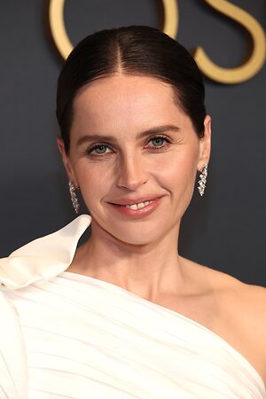 Felicity Jones leaked photo #61