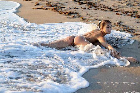 Femjoy Nude Leaked Photo #1572