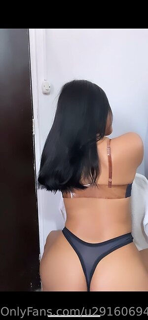 Fernanda Martinez leaked photo #29