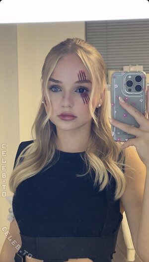 Fiona Kaiser Nude Leaked Photo #3