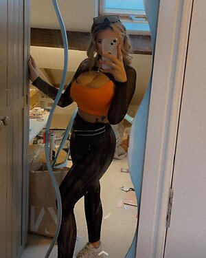 fionawiley.xo leaked photo #5