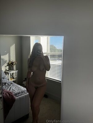 fitlifewith.em leaked photo #22