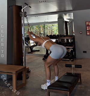 fitmitdebbs photo