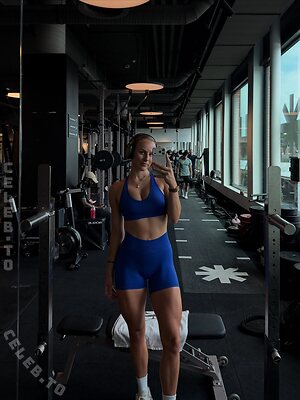 fitmitdebbs leaked photo #23