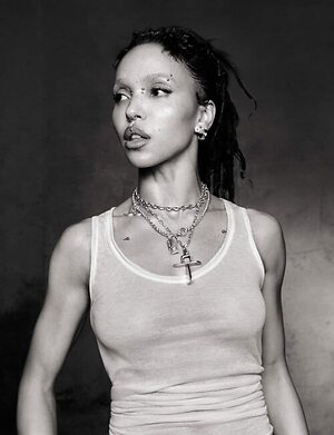 FKA Twigs Nude Leaked Photo #27