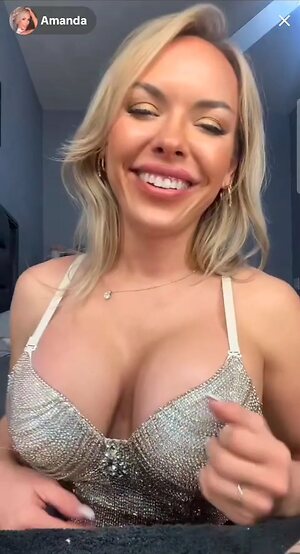 Flashing Nude Leaked Photo #6