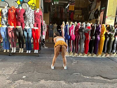 FlashingEmma Nude Leaked Photo #23