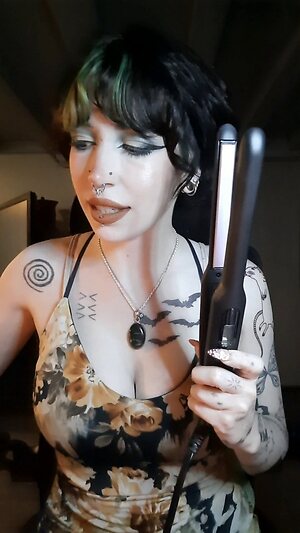 FlodaASMR leaked photo #5