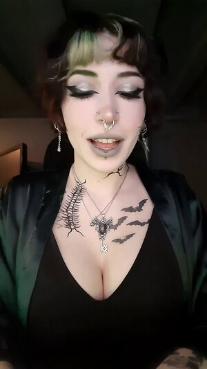 FlodaASMR leaked photo #27