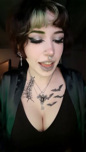 FlodaASMR leaked photos
