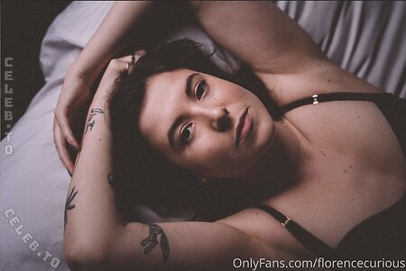 Florence Bark leaked photo #5