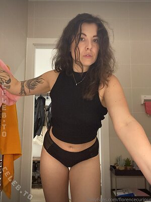 Florence Bark leaked photo #28