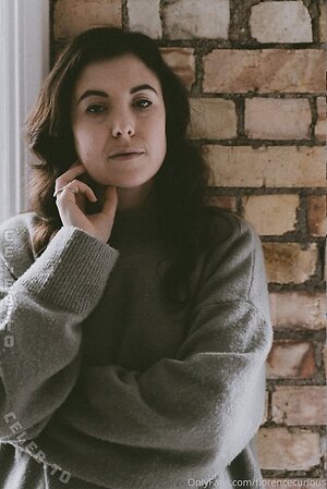 Florence Bark leaked photo #33