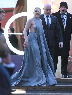 Florence Pugh collection