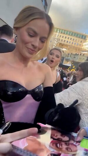 Florence Pugh collection leaked photo #72