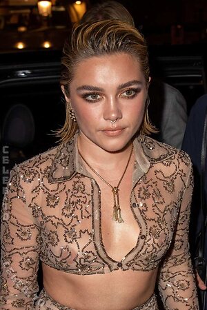 Florence Pugh Nude Leaked Photo #71