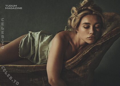 Florence Pugh leaked photo #209
