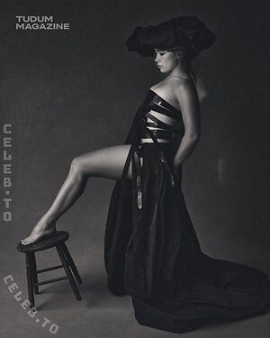 Florence Pugh leaked photo #211