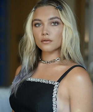 Florence Pugh leaked photo #373