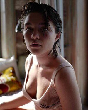 Florence Pugh leaked photo #417