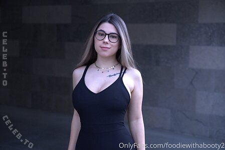 Foodiewithabooty2 photo
