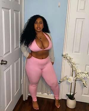 Forevercurlybri Nude Leaked Photo #14