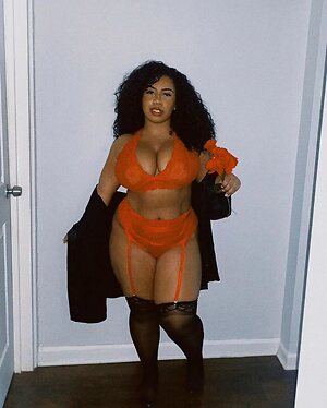 Forevercurlybri Nude Leaked Photo #27