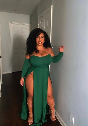 Forevercurlybri Nude Leaked Photo #32