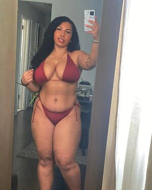 Forevercurlybri Nude Leaked Photo #37