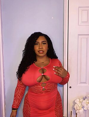 Forevercurlybri Nude Leaked Photo #41