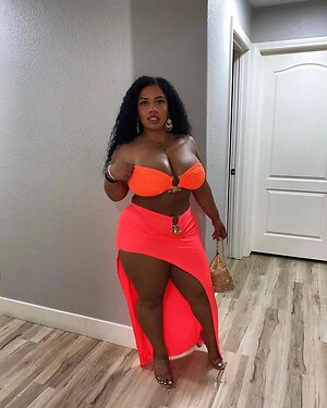 Forevercurlybri Nude Leaked Photo #44