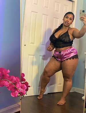 Forevercurlybri Nude Leaked Photo #51