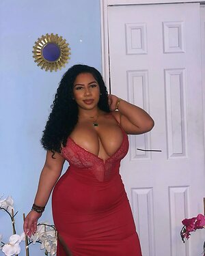 Forevercurlybri Nude Leaked Photo #60