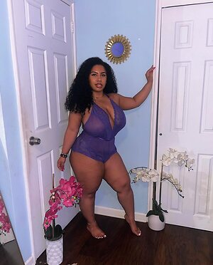 Forevercurlybri Nude Leaked Photo #61