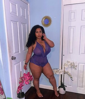 Forevercurlybri Nude Leaked Photo #62