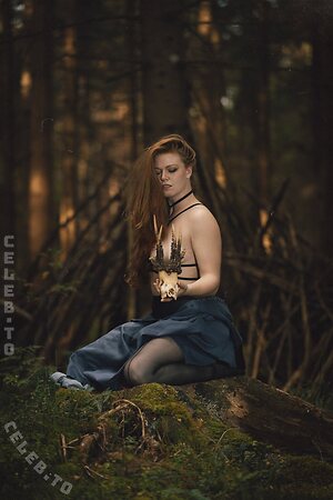 Foxydirndl Nude Leaked Photo #37
