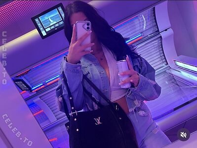 foxyone.offziell Nude Leaked Photo #80