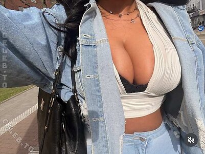 foxyone.offziell Nude Leaked Photo #81