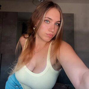 Francesca C. Nude Leaked Photo #31