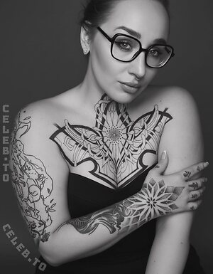 Frau Kopf Nude Leaked Photo #5