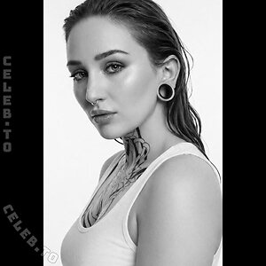 Frau Kopf Nude Leaked Photo #7