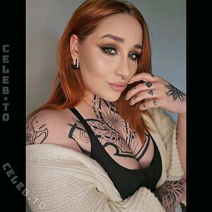 Frau Kopf Nude Leaked Photo #10