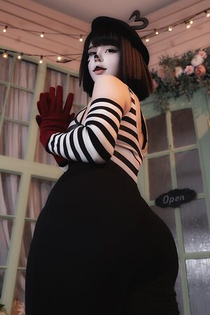 Fraulein Milk