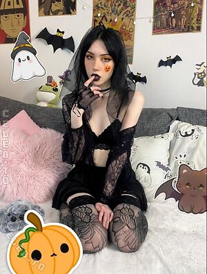 Freckled Spike leaked photo #27