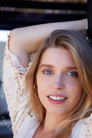 Freya Mayer Nude Leaked Photo #881