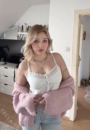 Frida Fischer Nude Leaked Photo #23