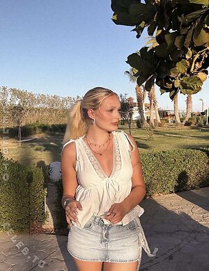 Frida Fischer leaked photo #46