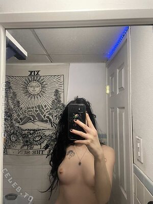 Fvcktorrii Nude Leaked Photo #6