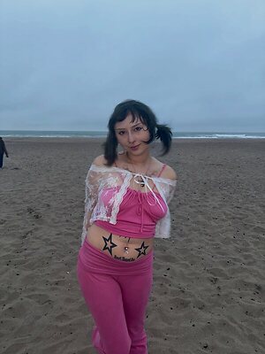 G0thbondage leaked photo #5